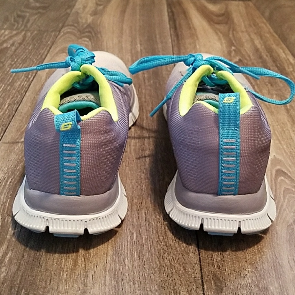 skech knit shoes price